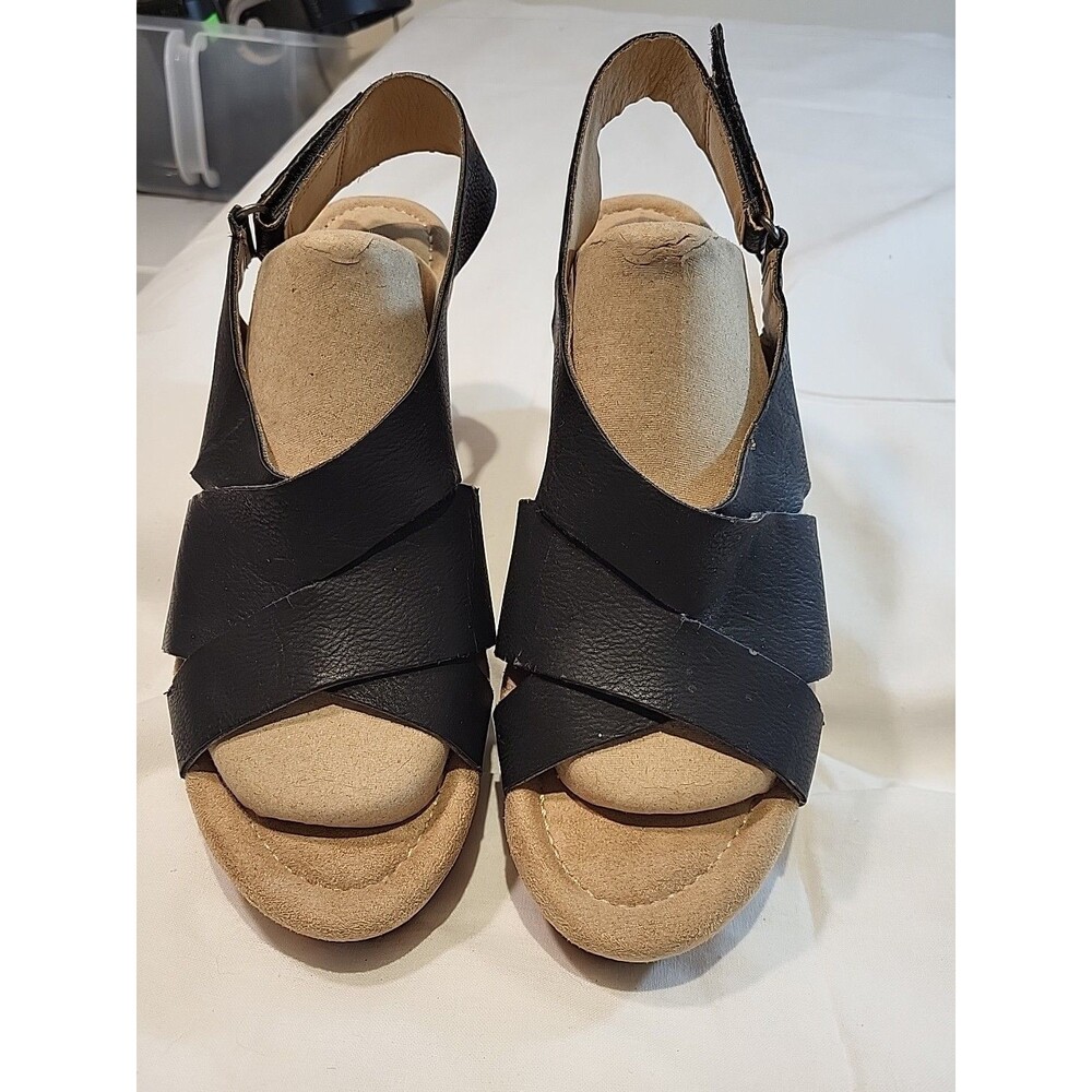 CL Laundry Women's Size 9 (Eur 40) Black Sandals With 3" Heels.